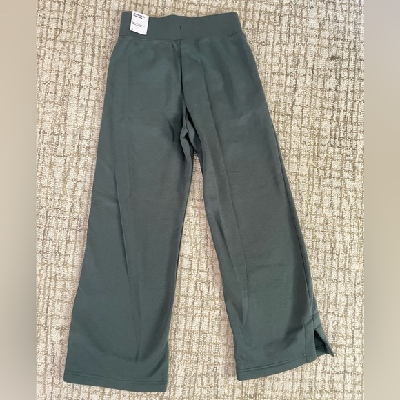 Nike Sportswear Phoenix Fleece High Waisted Wide Leg Sweatpants - Picture 8 of 10